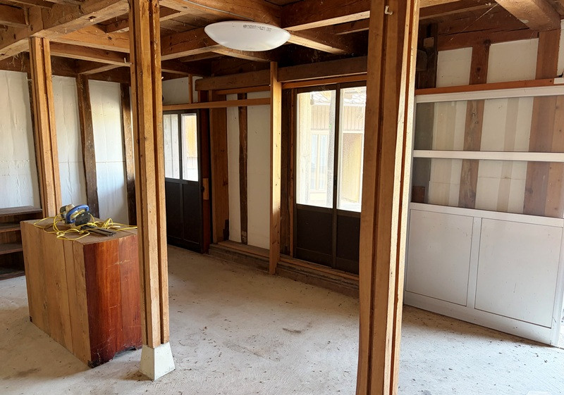 Wood house on a large plot in Niigata
