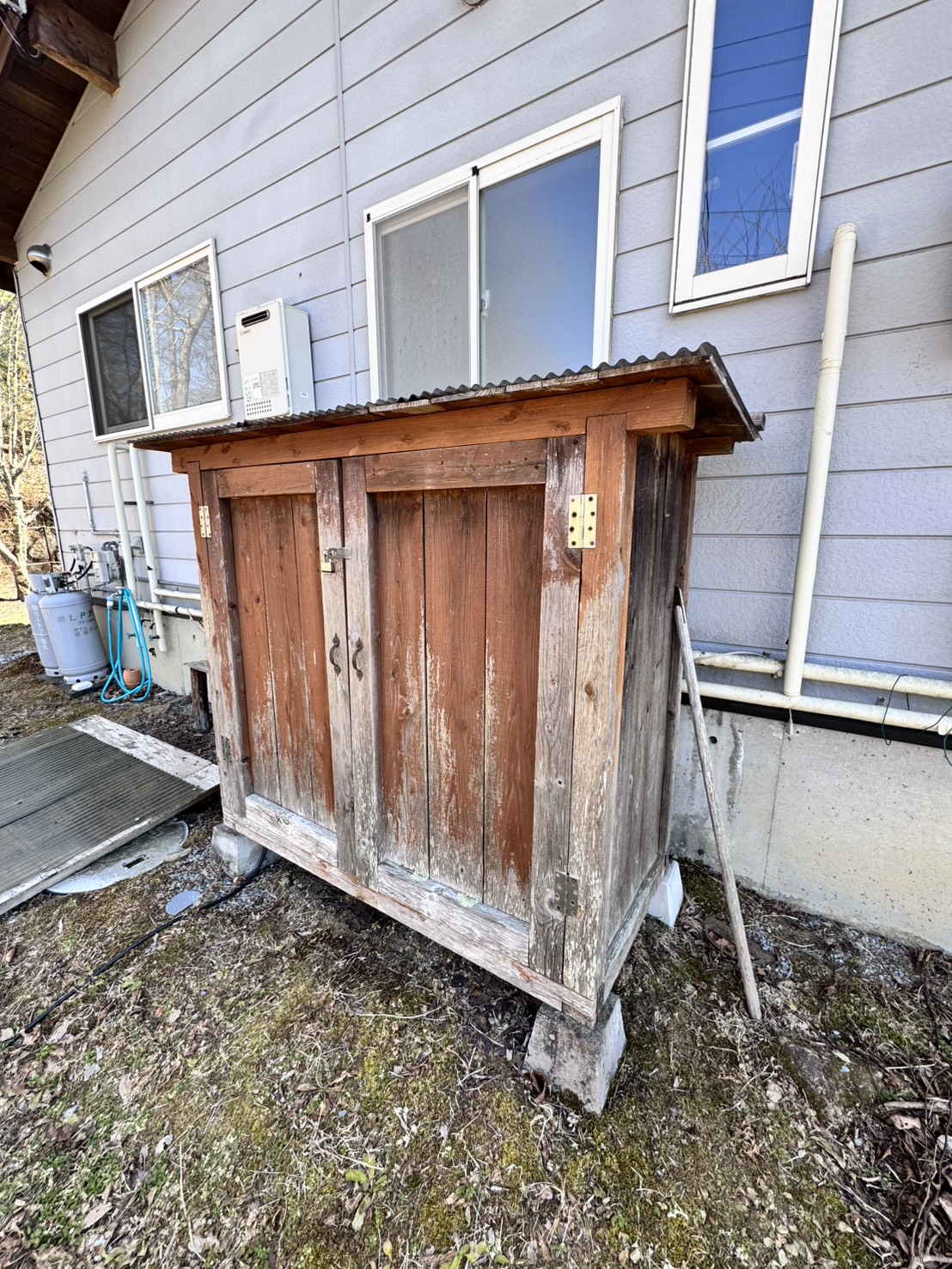 2000s wood house in Nagano