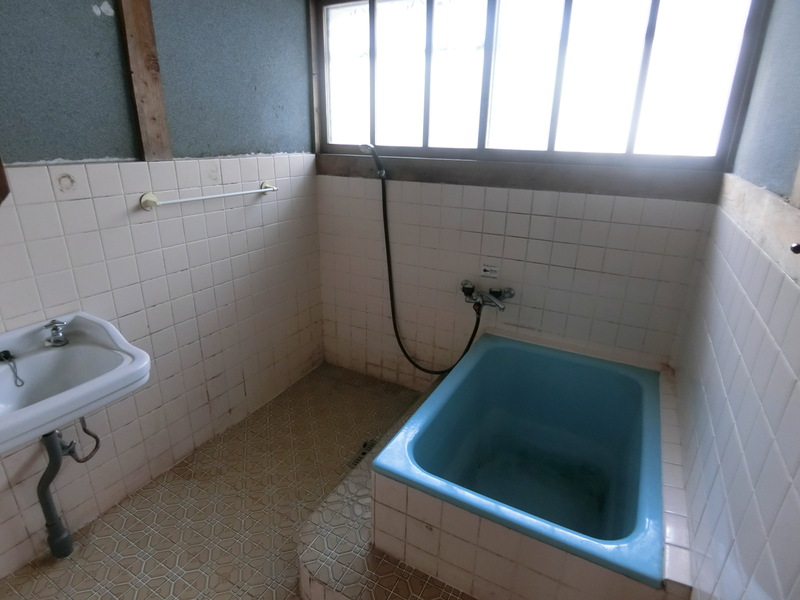 1960s wood house in Aki