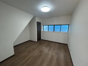1980s wood house, 7-min walk to station, Fukui