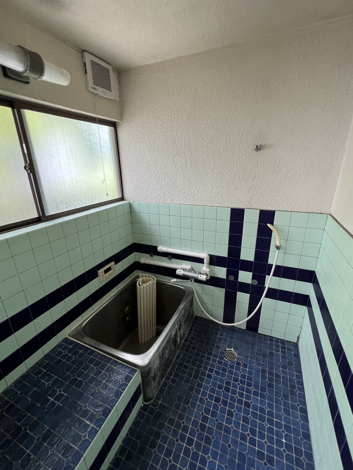 1960s wood house, 11-min walk to station, Shizuoka