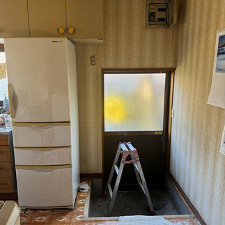 1980s wood house, 8-min walk to station, Mie