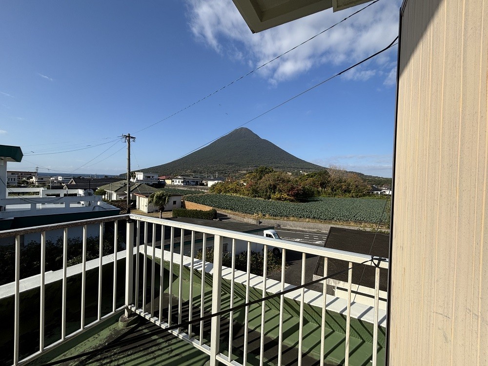 Concrete house in Kaimonkawashiri, Ibusuki, farmland, approval needed