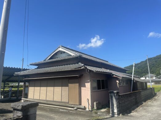 1970s wood house in Tokushima
