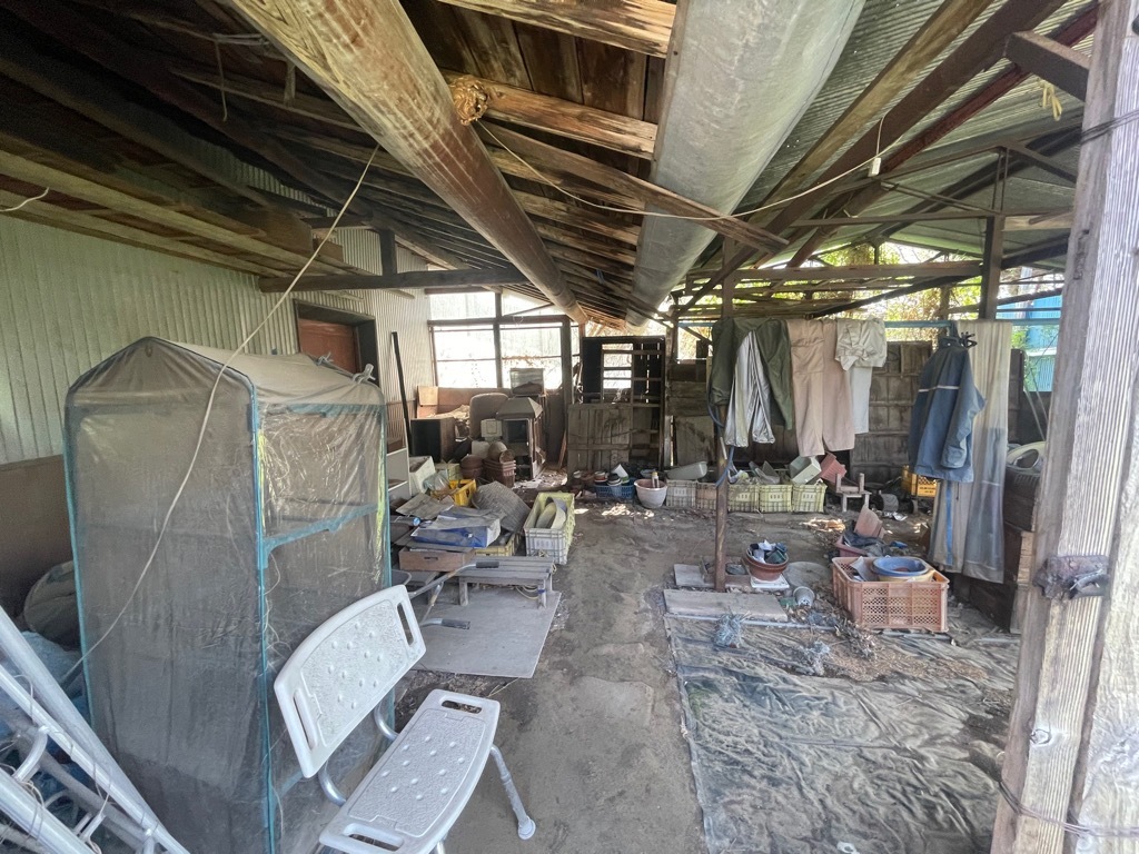 1970s wood house on a large plot in Nagano