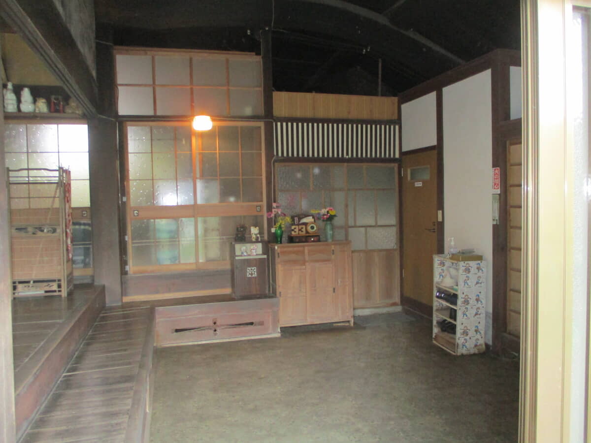 1860s wood house on a large plot in Hiroshima