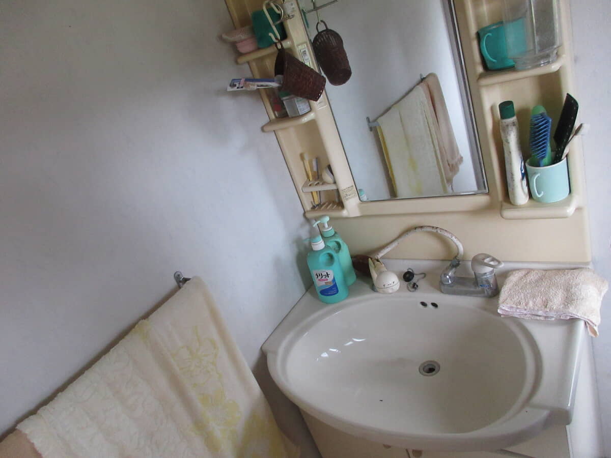 1990s wood house in Hiroshima
