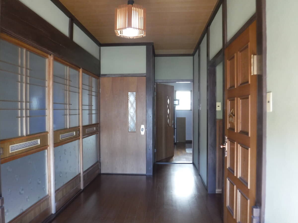 1970s wood house