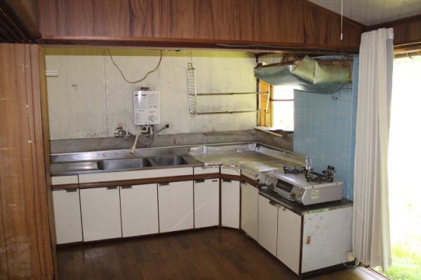 1970s house, 15-min walk to station, Shimane