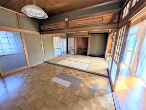 Wood house, 8-min walk to station, Shimane