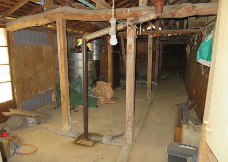 Wood house in Matsusaka Kahada