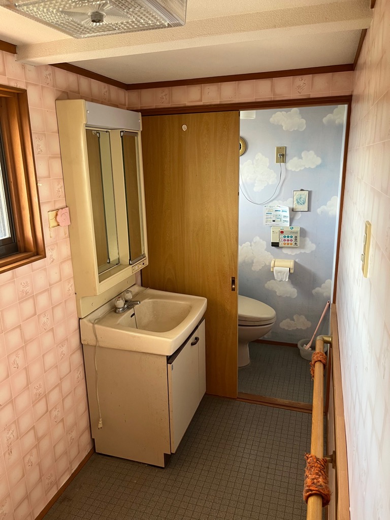 1950s wood house on a large plot in Nagano