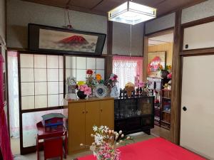 1970s wood house, 9-min walk to station, Fukui