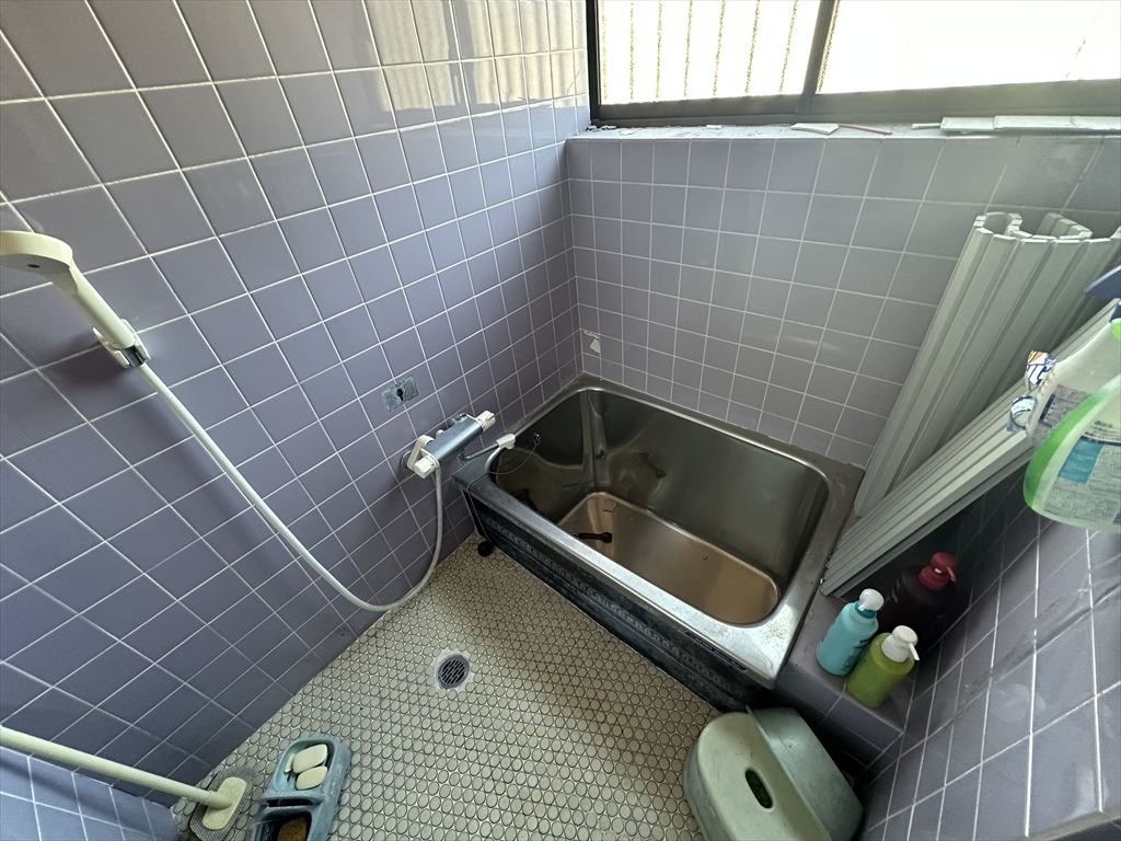 1980s wood house, 8-min walk to station, Gifu