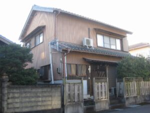 1970s house, 9-min walk to station, Mie