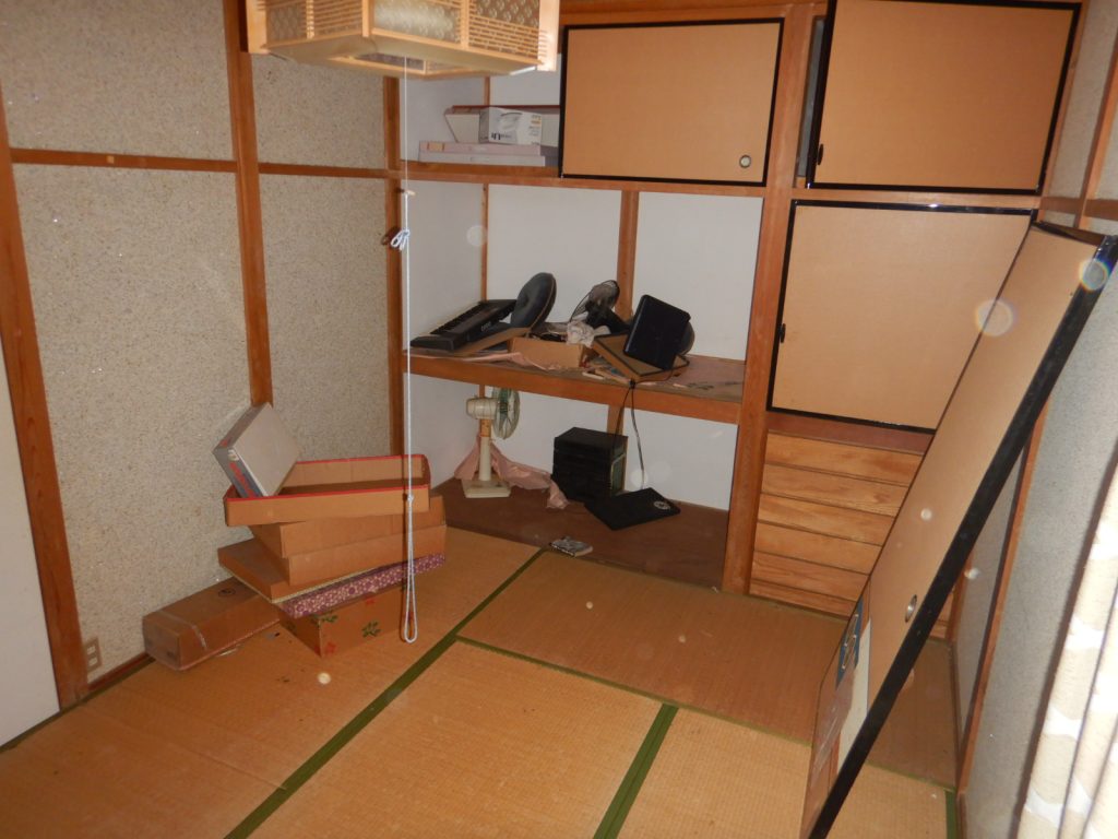 1980s wood house in Ehime