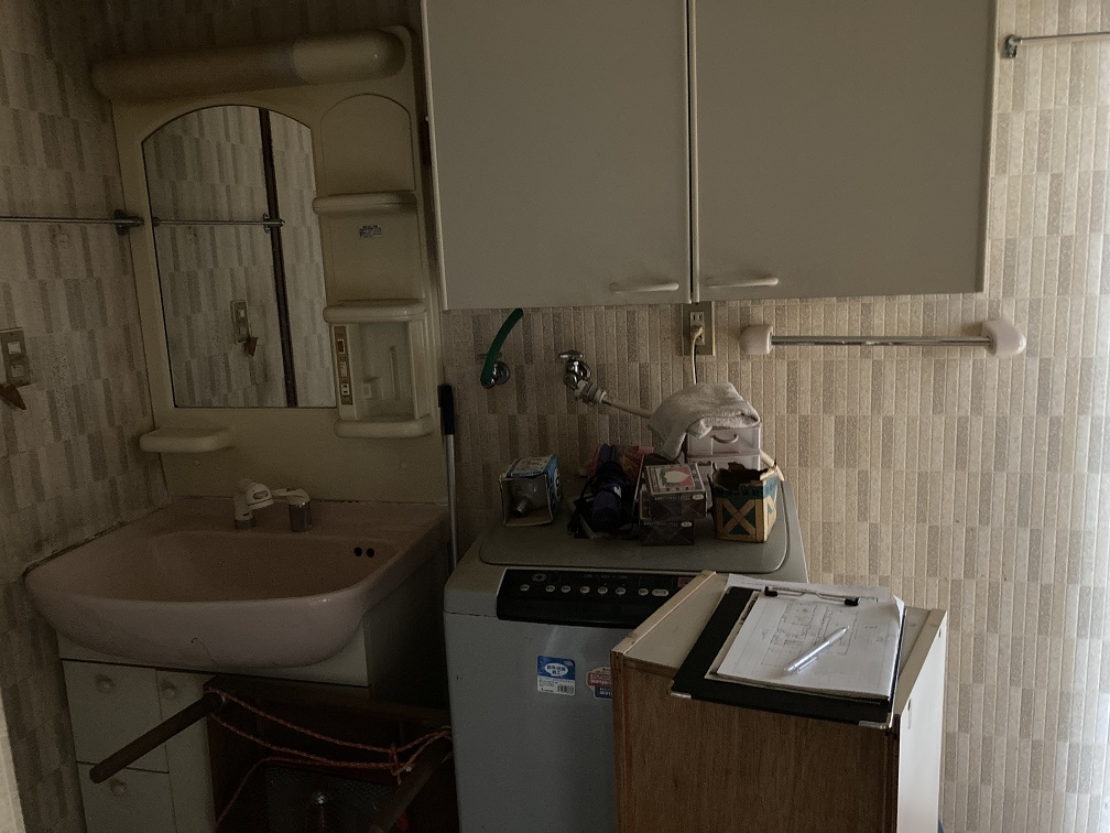 1980s wood house, 9-min walk to station, Fukui