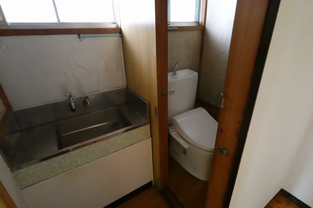 1960s wood house, 4-min walk to station, Nagano