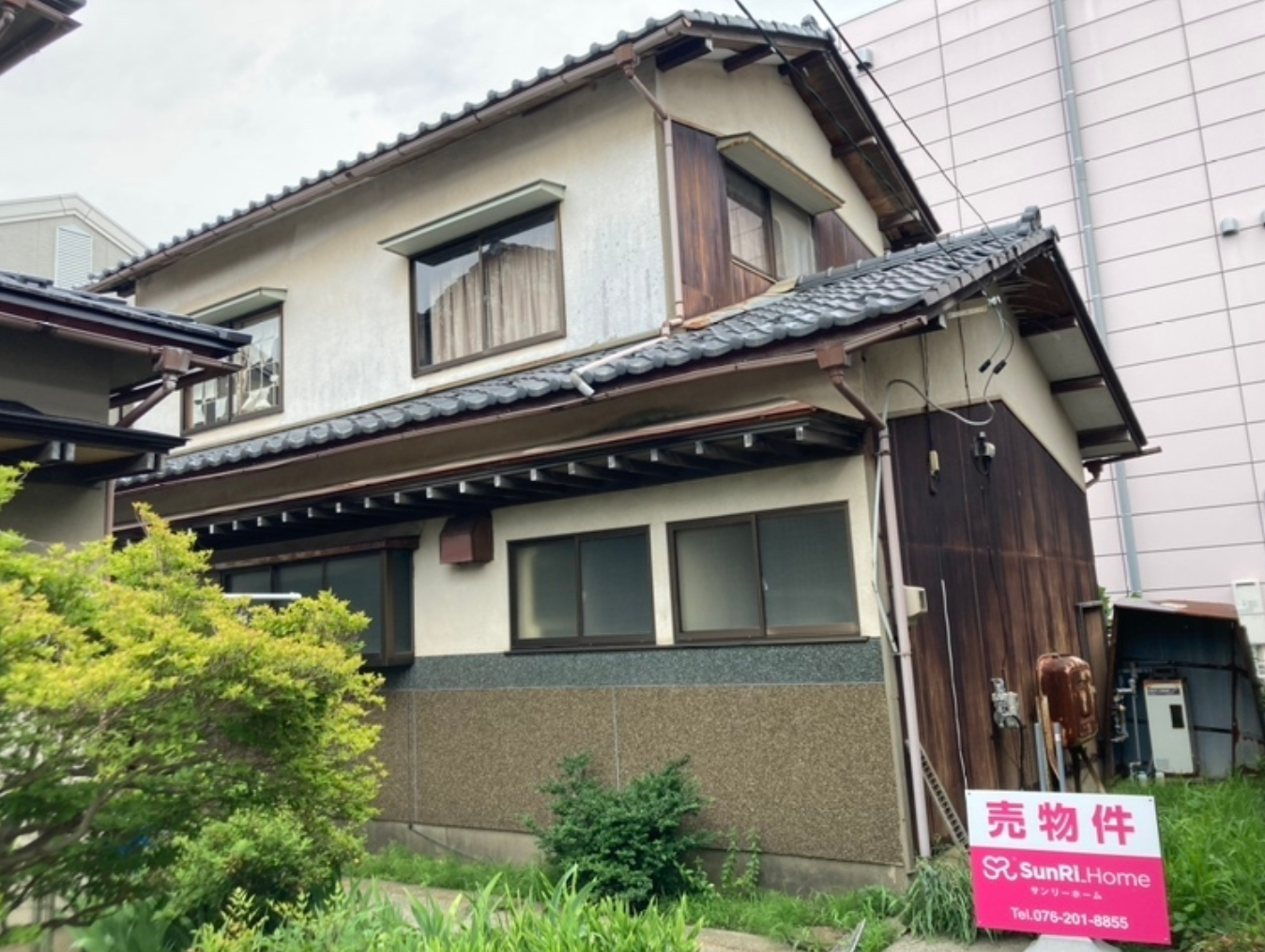 1980s wood house in Kanazawa