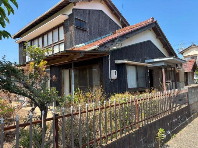 1960s wood house, 8-min walk to station, Shimane