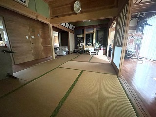 1990s house in Osumi, Soo, farmland, approval needed