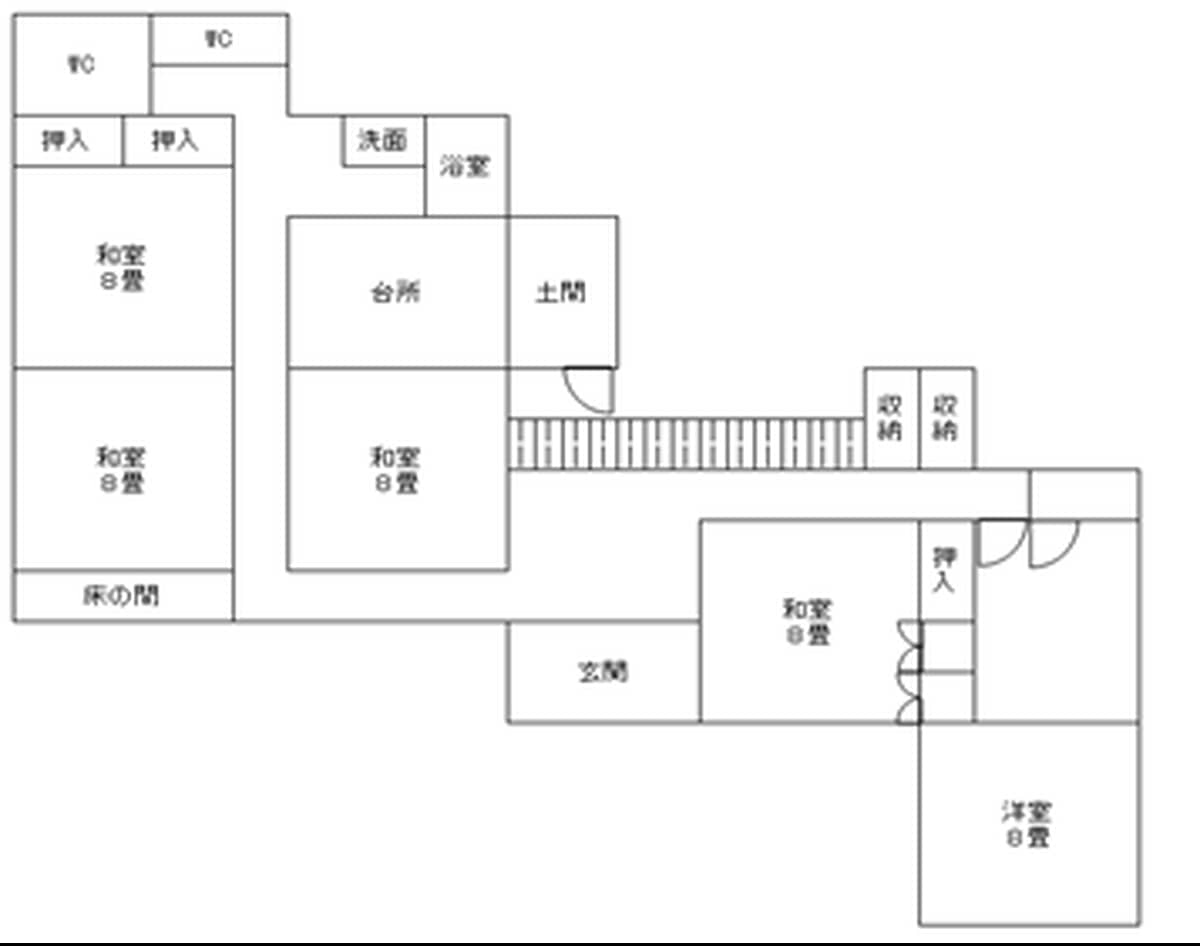 1970s wood house on a large plot in Hiroshima