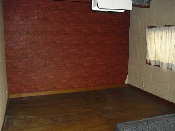 1870s wood house on a large plot in Iwate