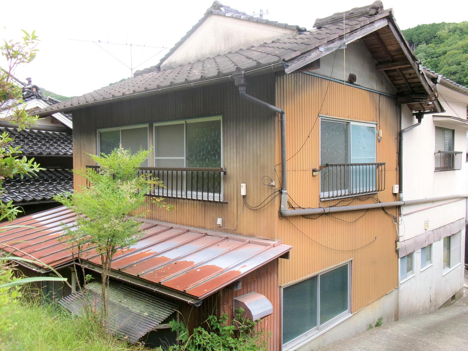 1960s wood house, 4-min walk to station, Hyogo