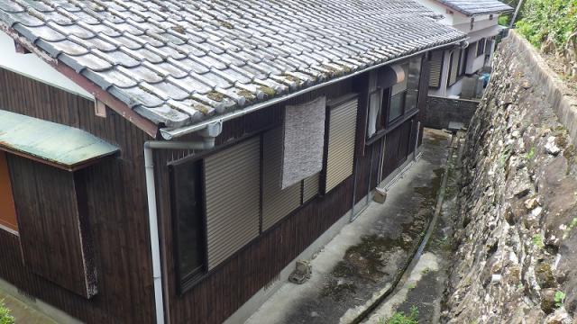 1960s wood house, 17-min walk to station, Nagasaki