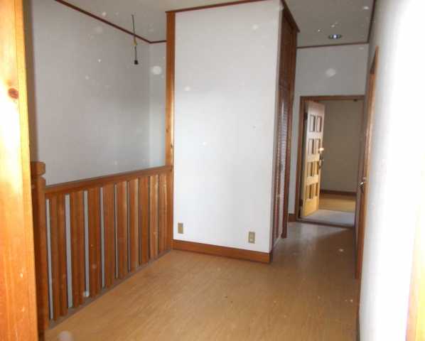 1980s wood house on a large plot in Hyogo