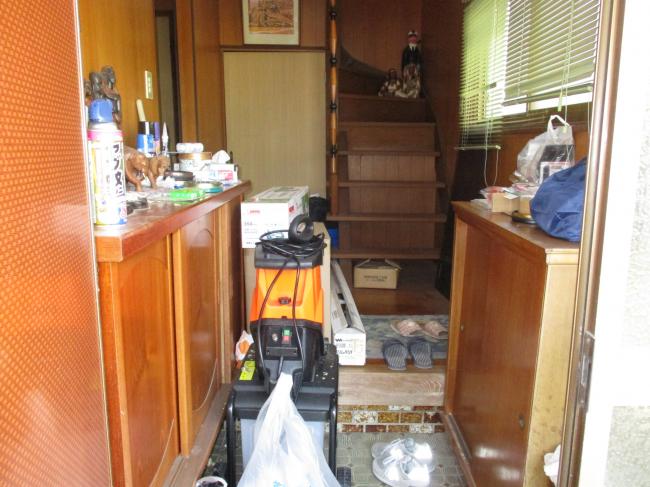 1980s wood house, 17-min walk to station, Okayama