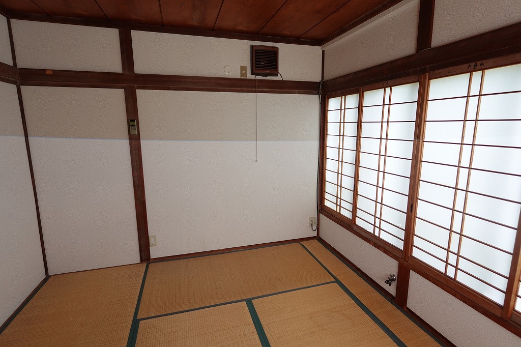 1960s wood house, 4-min walk to station, Nagano