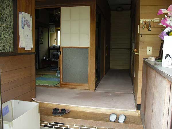 1970s wood house on a large plot in Iwate