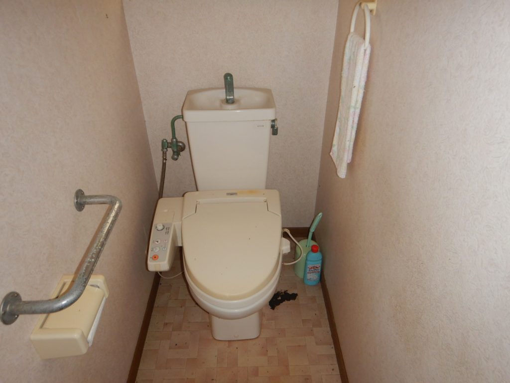1980s wood house in Ehime