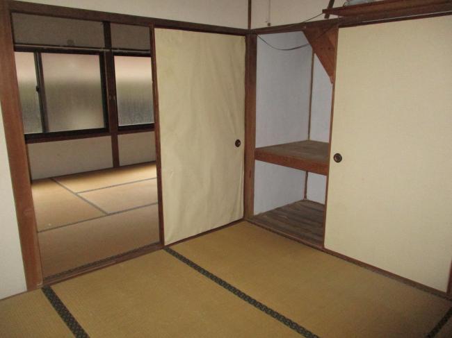 1960s wood house, 15-min walk to station, Okayama