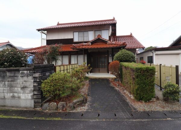 1990s wood house in Shimane