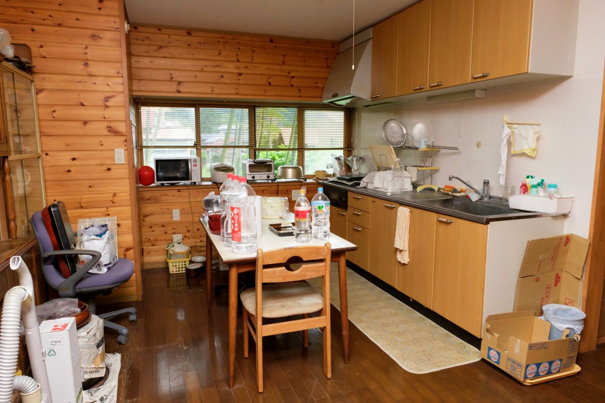 1970s wood house, 17-min walk to station, Yamagata