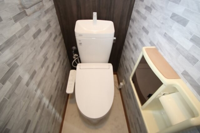 1990s wood house, 8-min walk to station, Mie