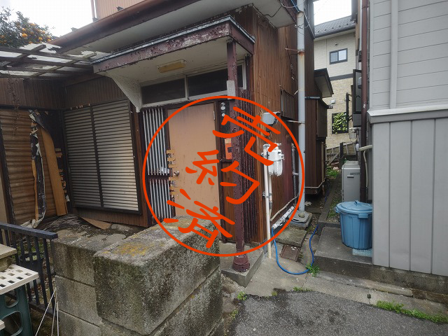 1970s wood house, 14-min walk to station, Saitama