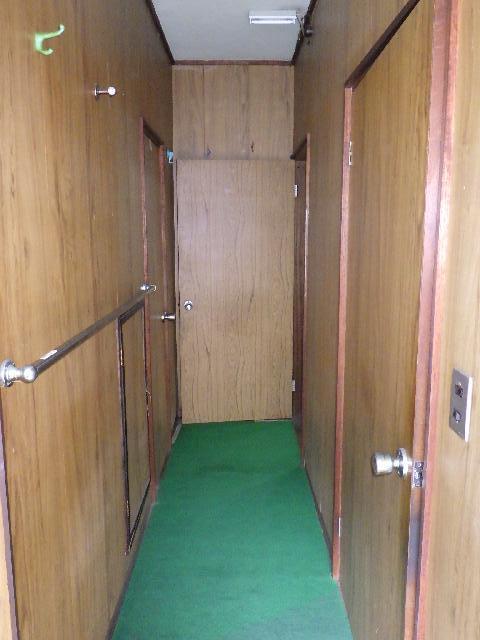 1970s wood house, 12-min walk to station, Nagasaki