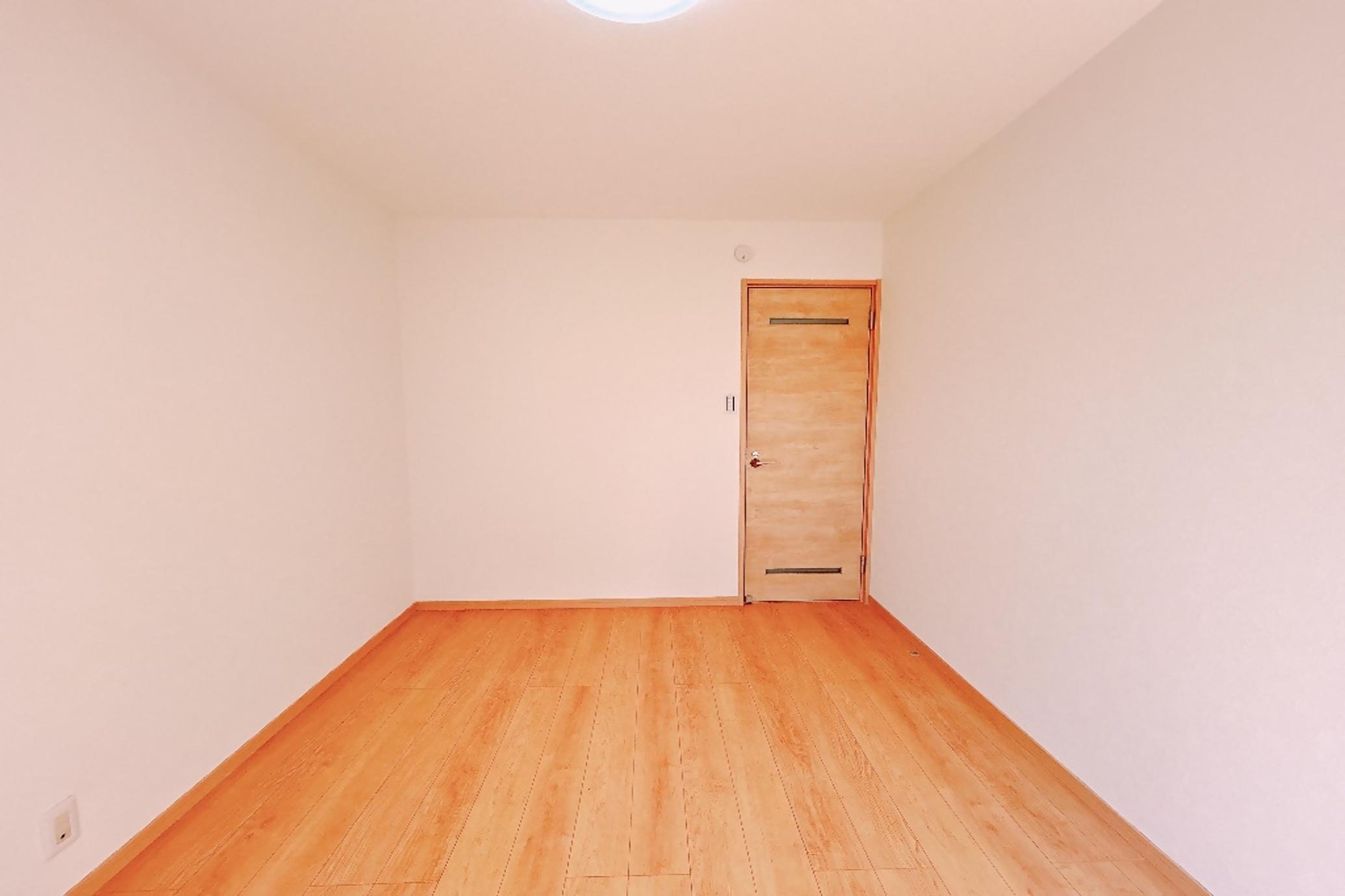 1990s wood house, 7-min walk to station, Fukui