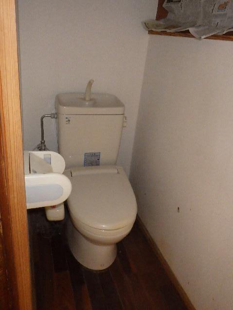 1960s wood house, 8-min walk to station, Nagasaki