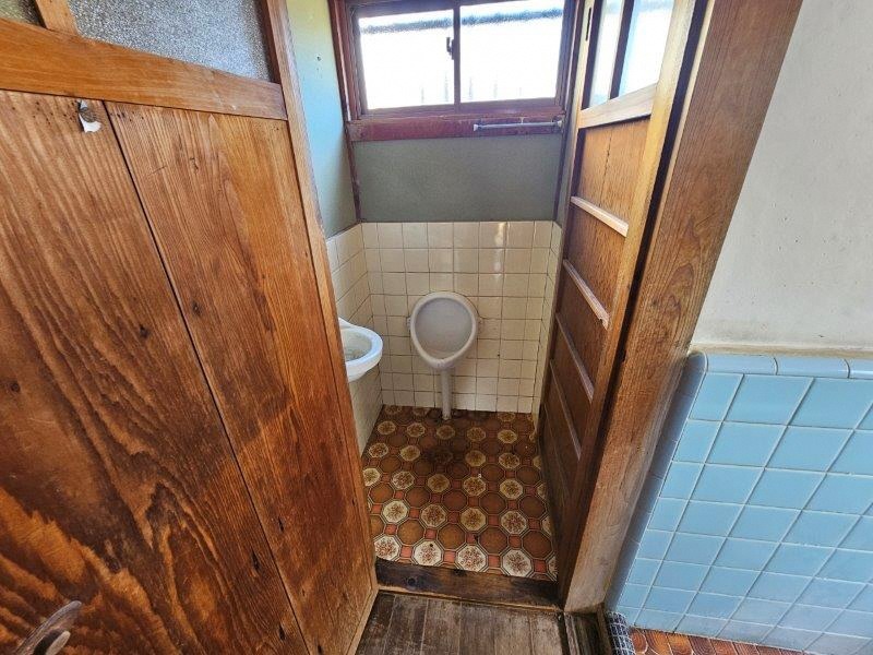 1960s wood house in Kochi
