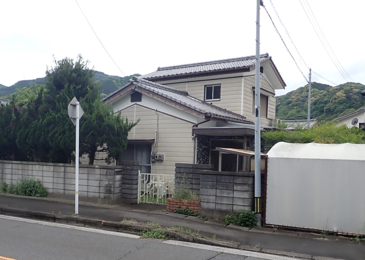 1970s wood house in Oita