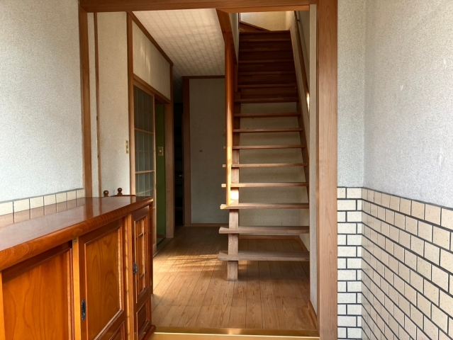 1980s concrete house in Hyogo