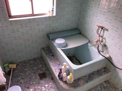 1960s wood house, 3-min walk to station, Kochi
