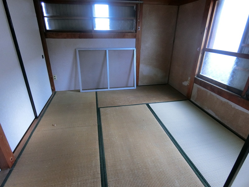 1960s wood house in Aki