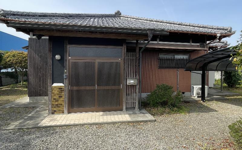 1980s wood house, 5-min walk to station, Kagawa
