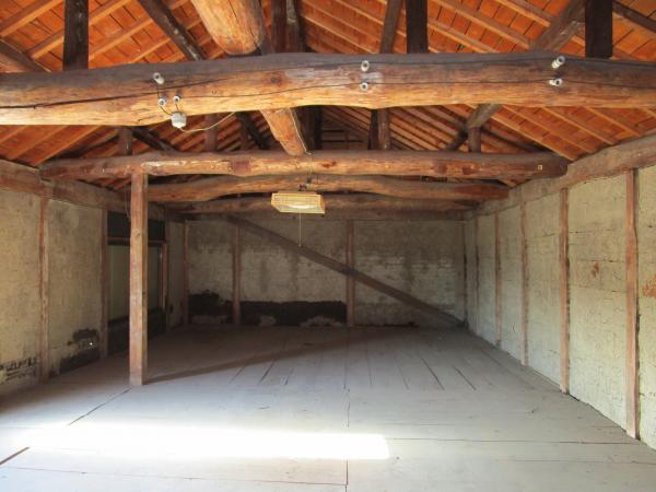 Wood house with outbuildings in Oita
