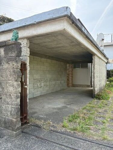 1970s wood house, 5-min walk to station, Kagawa